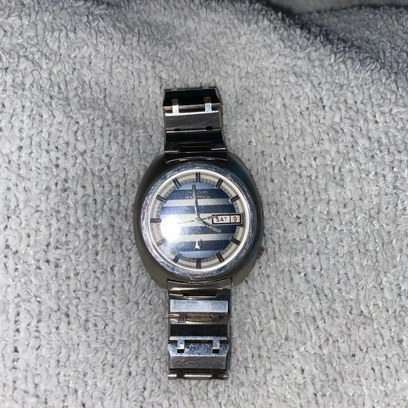 1974 BULOVA Accurton Vintage Day Date Retro Mens Stainless Steel Watch - Picture 4 of 14